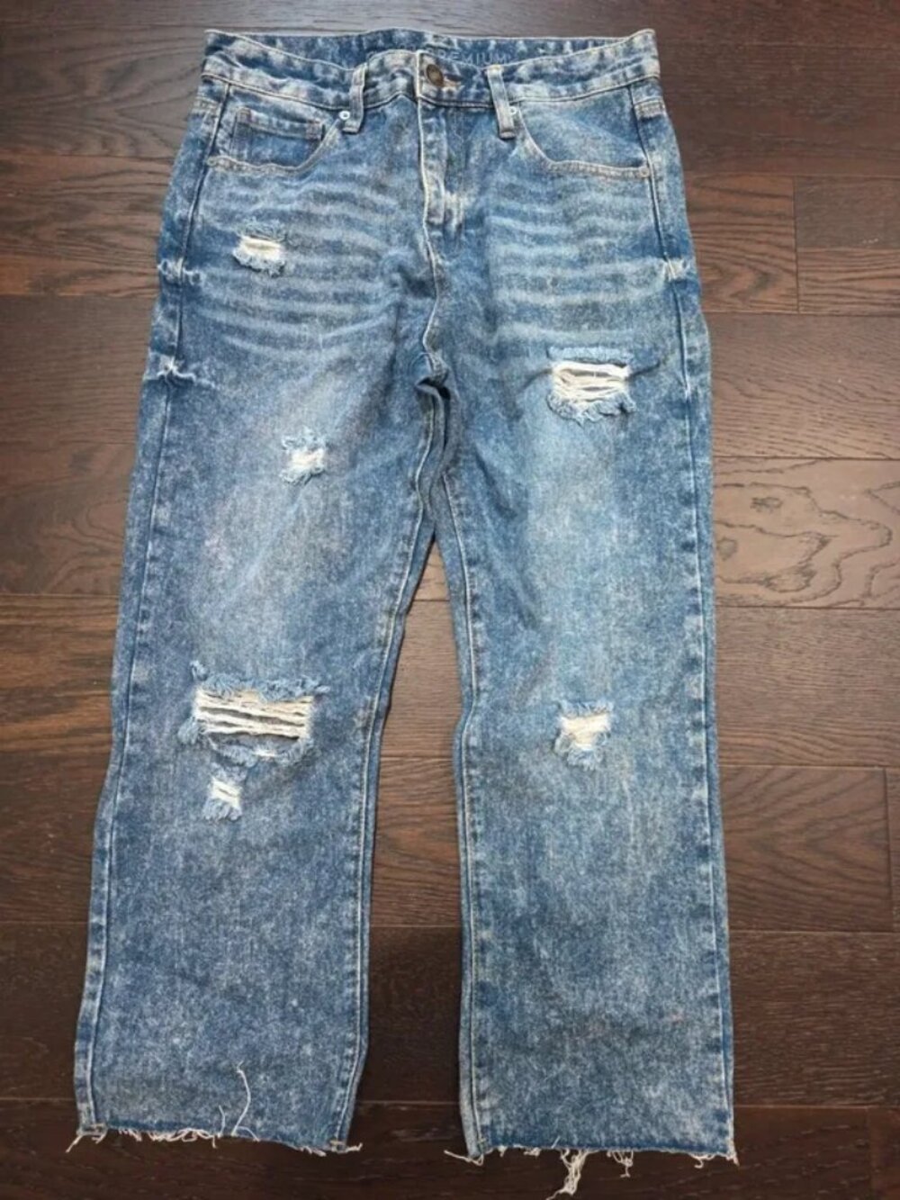 New Rue 21 Premium Men's 30/26 Relaxed Crop Ripped Blue Jeans
